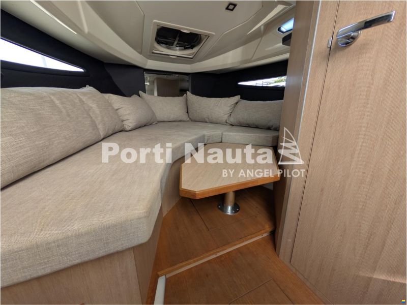 Cranchi Endurance 30