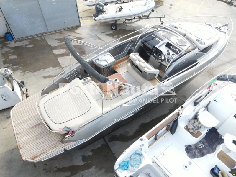 Cranchi Endurance 30