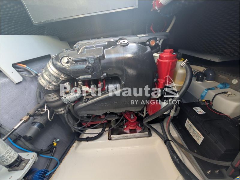 Cranchi Endurance 30