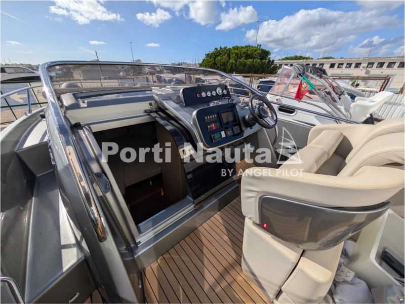 Cranchi Endurance 30