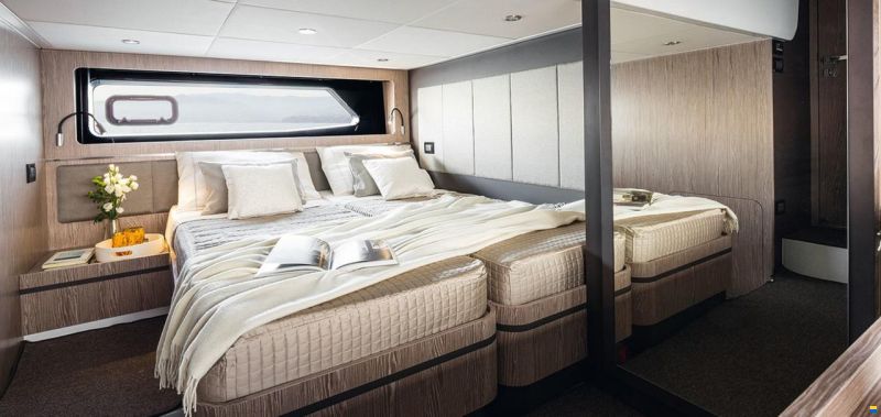 Azimut Atlantis 43