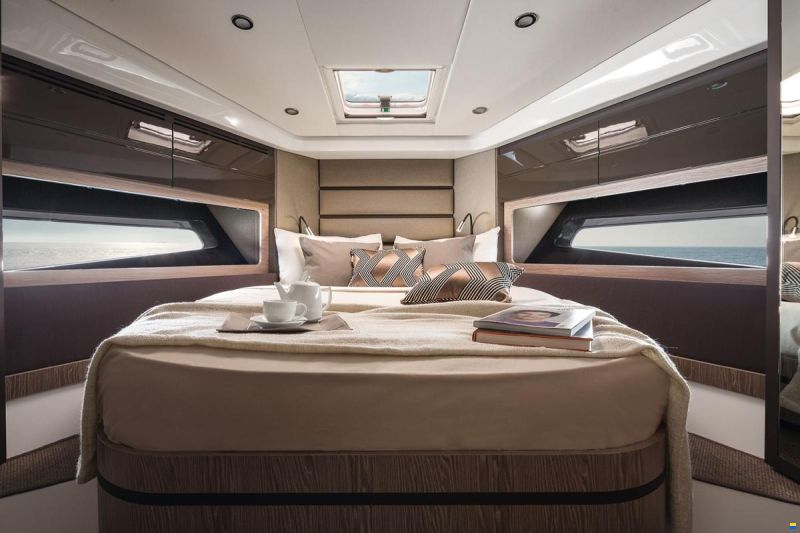 Azimut Atlantis 43