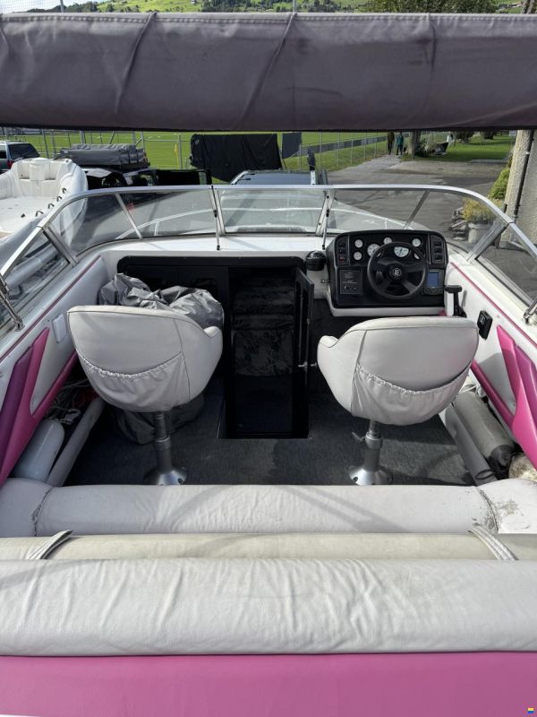 Thompson Carrera 2200