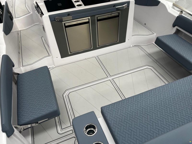 Ranieri Next 330 LX