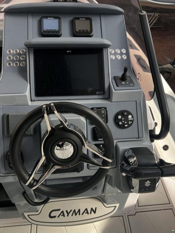 Ranieri Cayman 38 Excutive