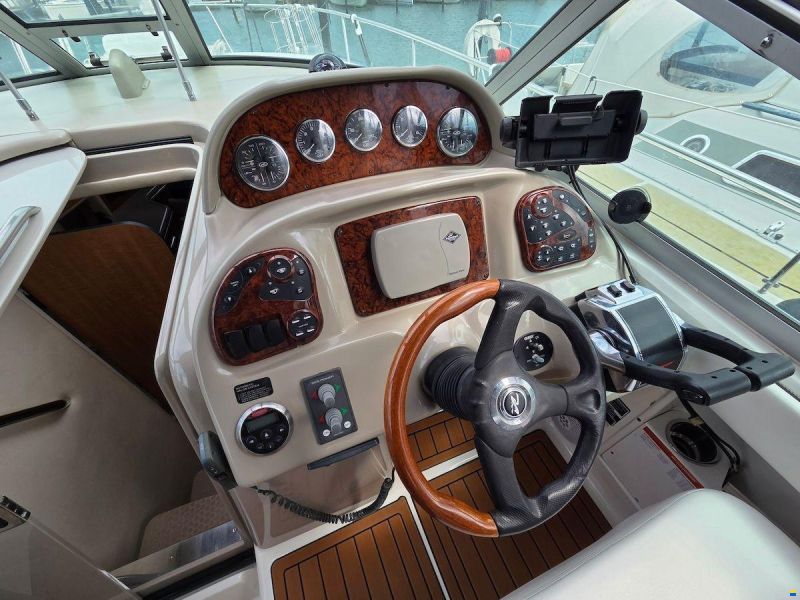 Sea Ray 335 Sundancer
