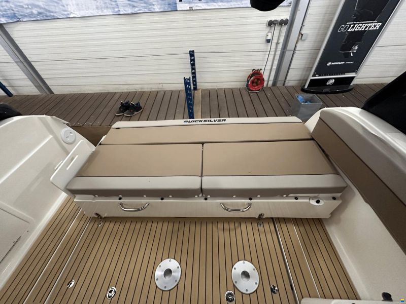 Quicksilver CAPTUR 905 PILOTHOUSE