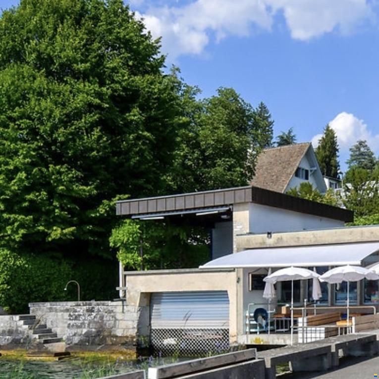 bootsplatz-kuesnacht.ch