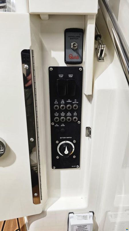 Uttern D77 Premium Exclusive DeLuxe Line