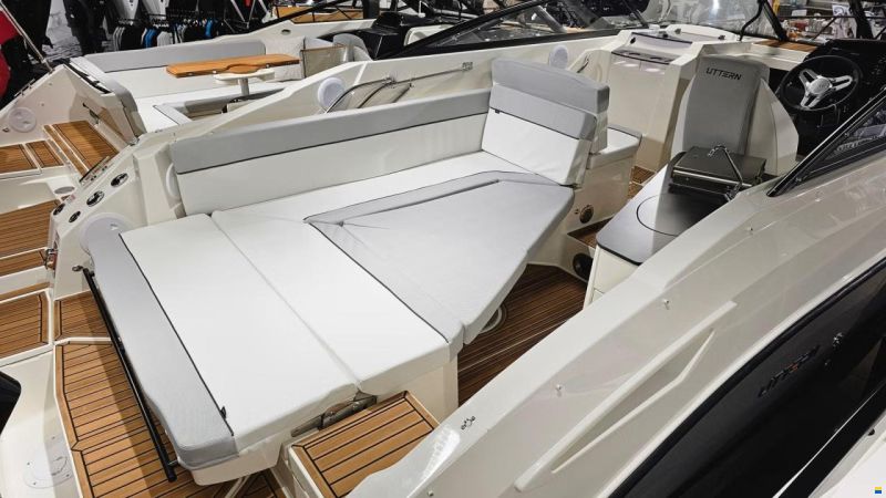 Uttern D77 Premium Exclusive DeLuxe Line