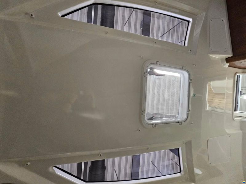 Uttern D77 Premium Exclusive DeLuxe Line