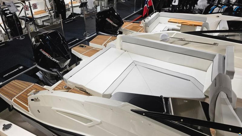 Uttern D77 Premium Exclusive DeLuxe Line