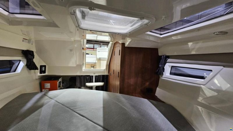 Uttern D77 Premium Exclusive DeLuxe Line