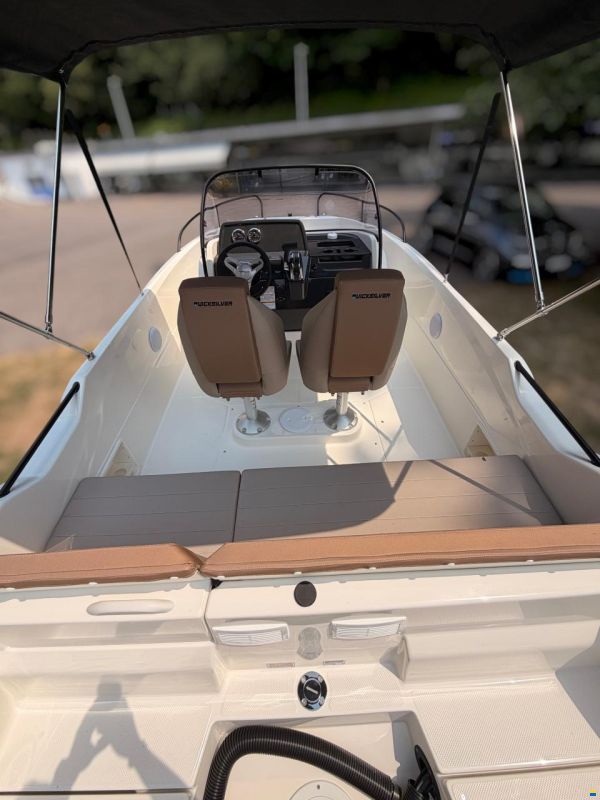 Quicksilver 605 Open