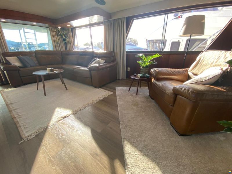 Hatteras 70 Fly ( Varend Woonschip )