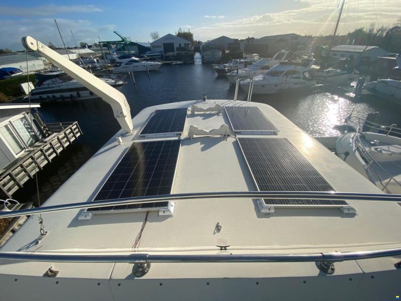 Hatteras 70 Fly ( Varend Woonschip )
