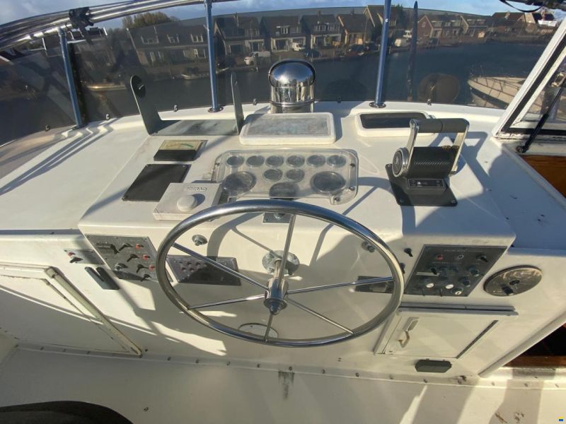 Hatteras 70 Fly ( Varend Woonschip )
