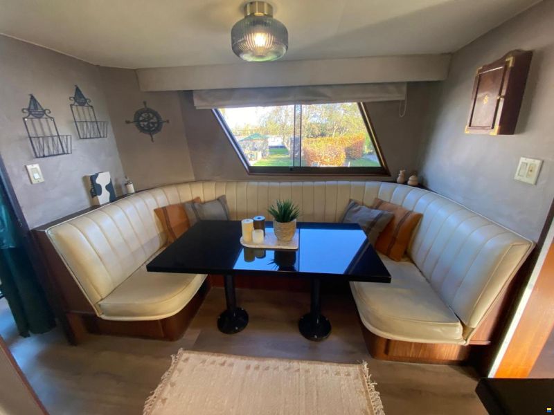 Hatteras 70 Fly ( Varend Woonschip )