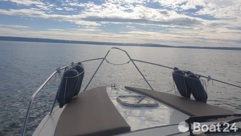 Fairline Carrera 24