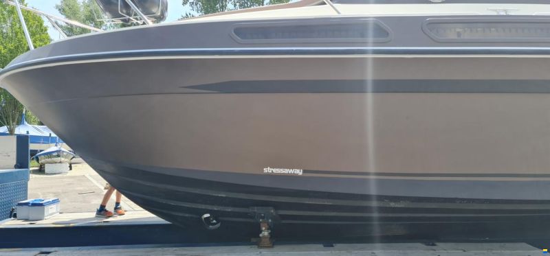 Fairline Carrera 24