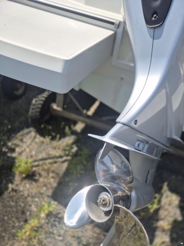 Beneteau Antares 8