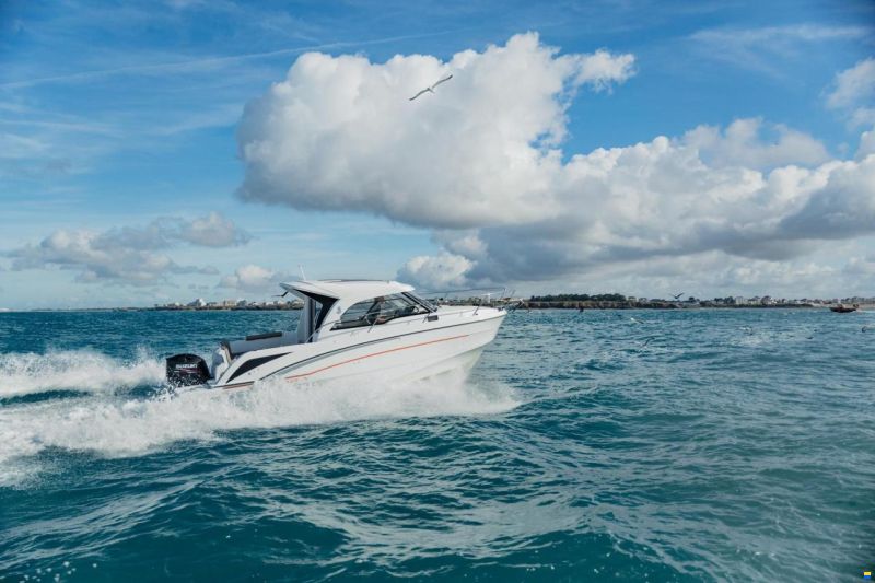 Beneteau Antares 8
