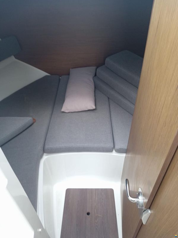 Beneteau Antares 8