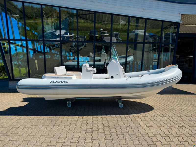 Zodiac Medline 5.8 RIB Voorjaar aanbieding