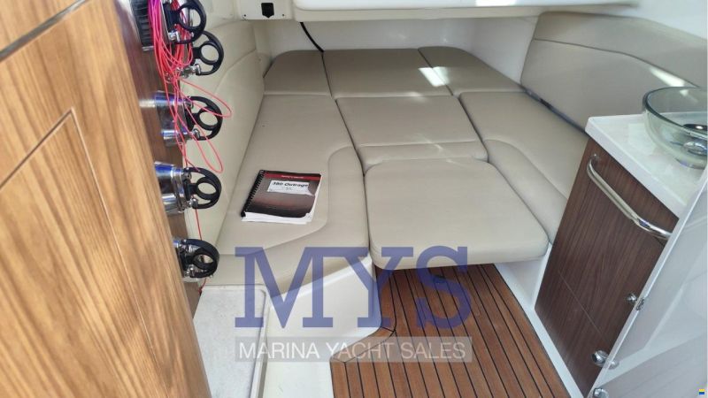 Boston Whaler 380 Outrage
