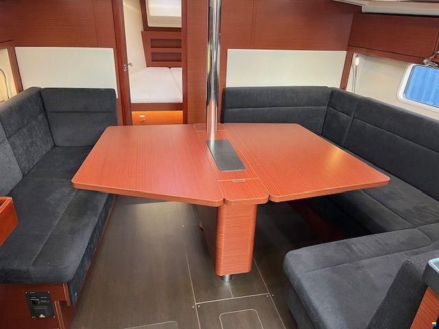 Hanse 388