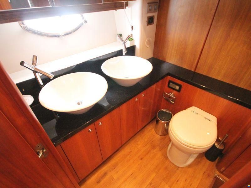 Sunseeker Manhattan 66