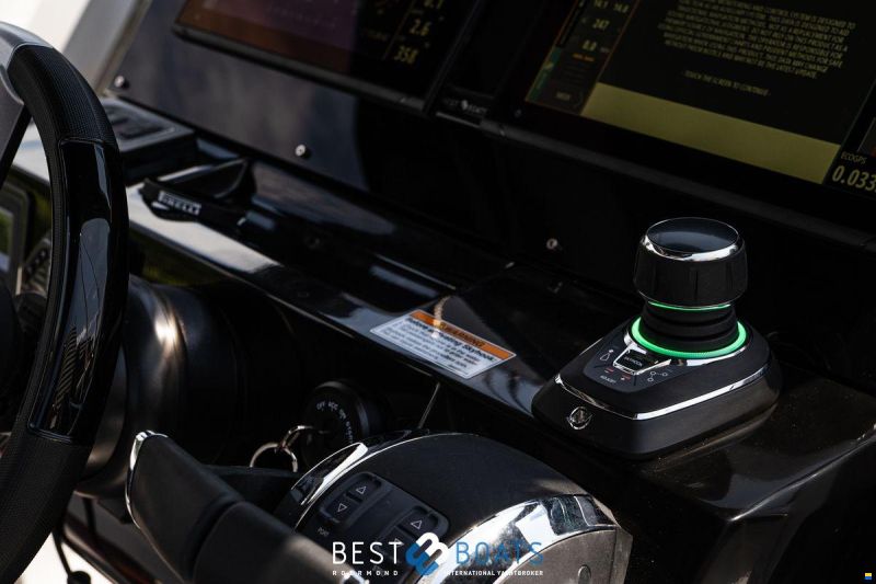 Pirelli 35 Outboard