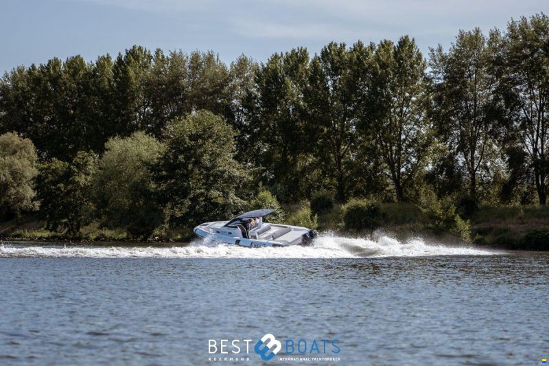 Pirelli 35 Outboard