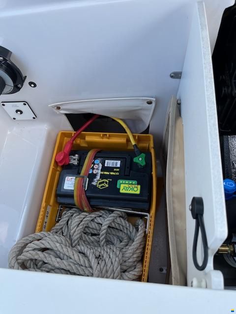 Four Winns HORIZON 200