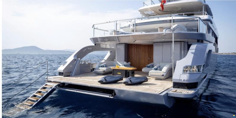 Azimut Grande 38 Trideck