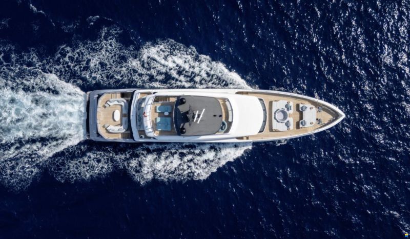 Azimut Grande 38 Trideck