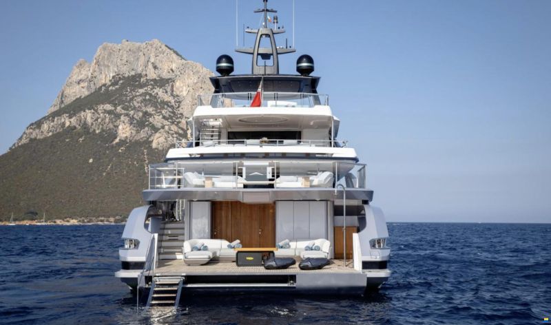 Azimut Grande 38 Trideck