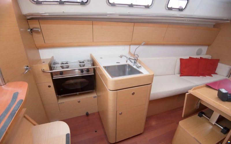 Beneteau First 35