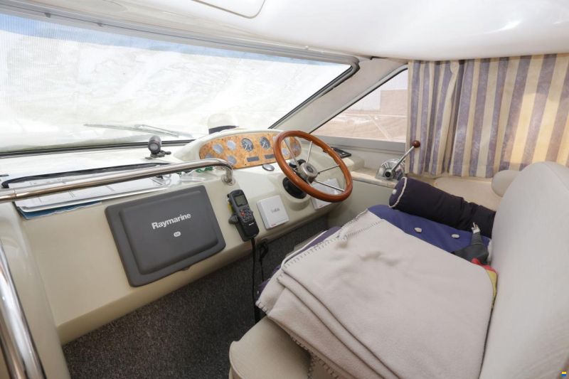 Sealine 360 Statesman