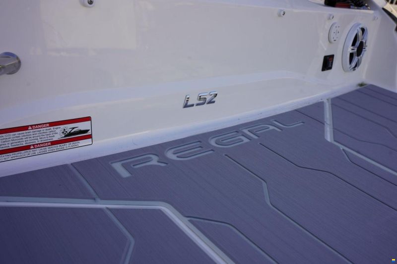 Regal LS 2 BOWRIDER