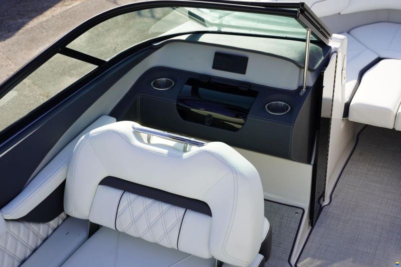 Regal LS 2 BOWRIDER