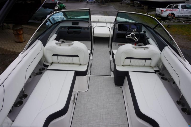 Regal LS 4 BOWRIDER