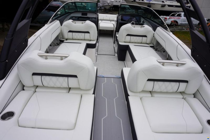 Regal LS 4 BOWRIDER
