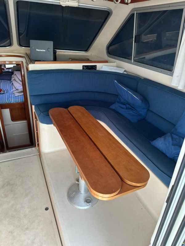 Rodman 970 Fly