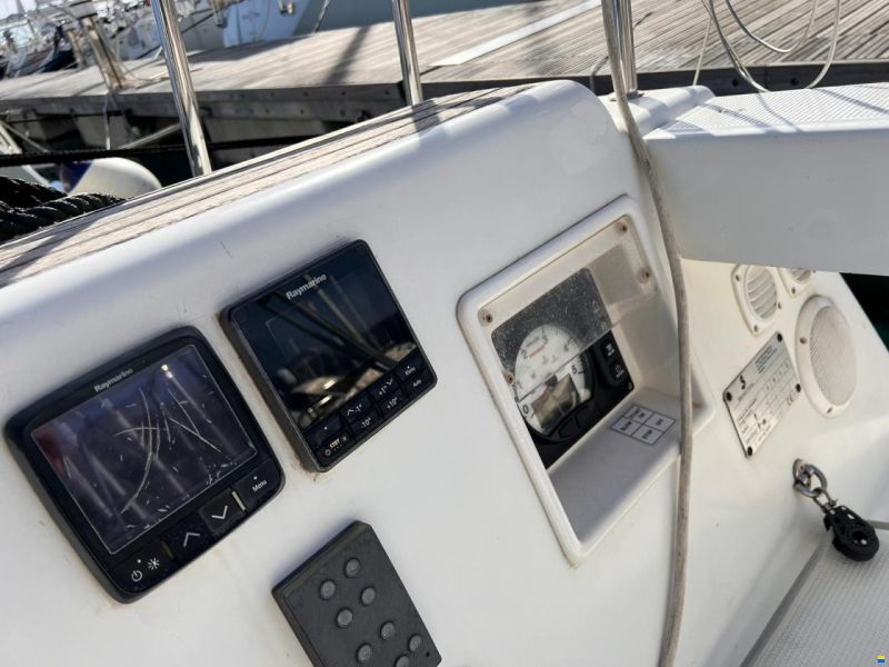 Beneteau First 35