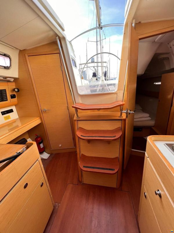 Beneteau First 35