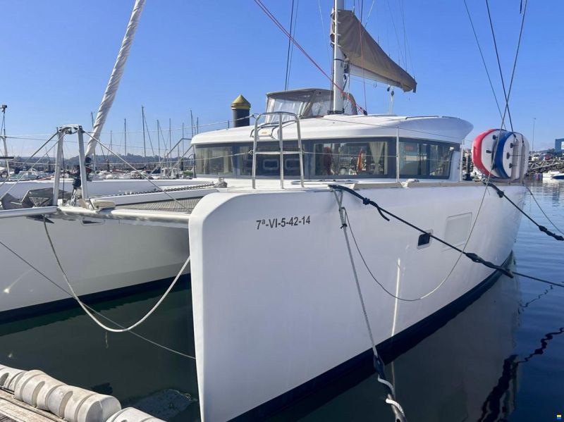 Lagoon 39