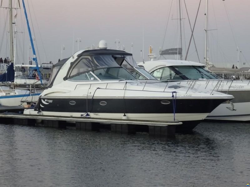 Cruisers 370 Express