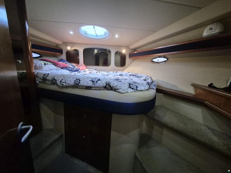 Cruisers 370 Express