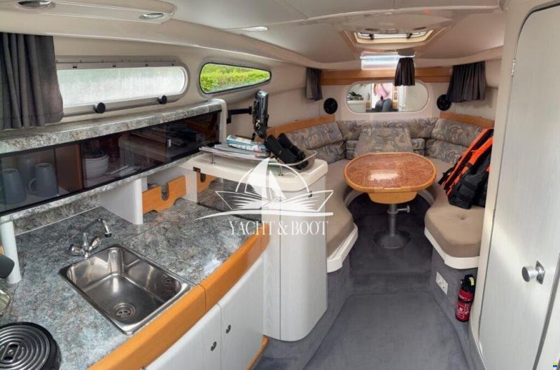 Sealine S 270